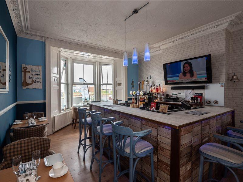 Oyo Pier Hotel Rhyl Esterno foto
