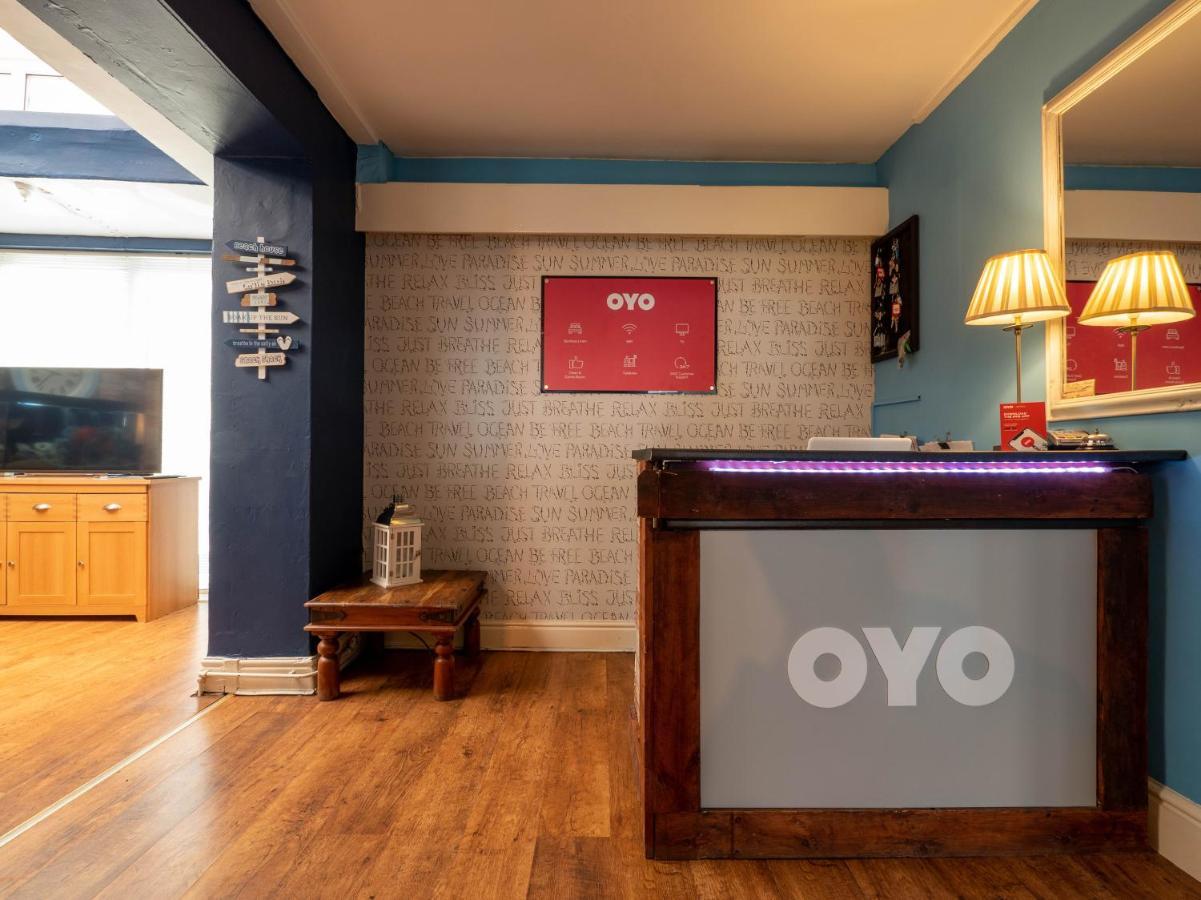Oyo Pier Hotel Rhyl Esterno foto