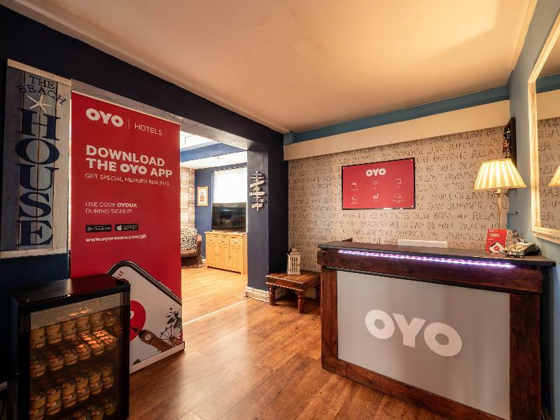 Oyo Pier Hotel Rhyl Esterno foto
